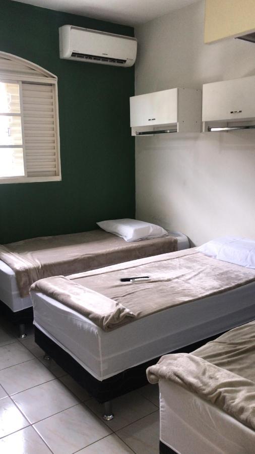 Hostel Office- Hospedagem Climatizada Quartos E Apartamentos Privativos Extrema Ngoại thất bức ảnh