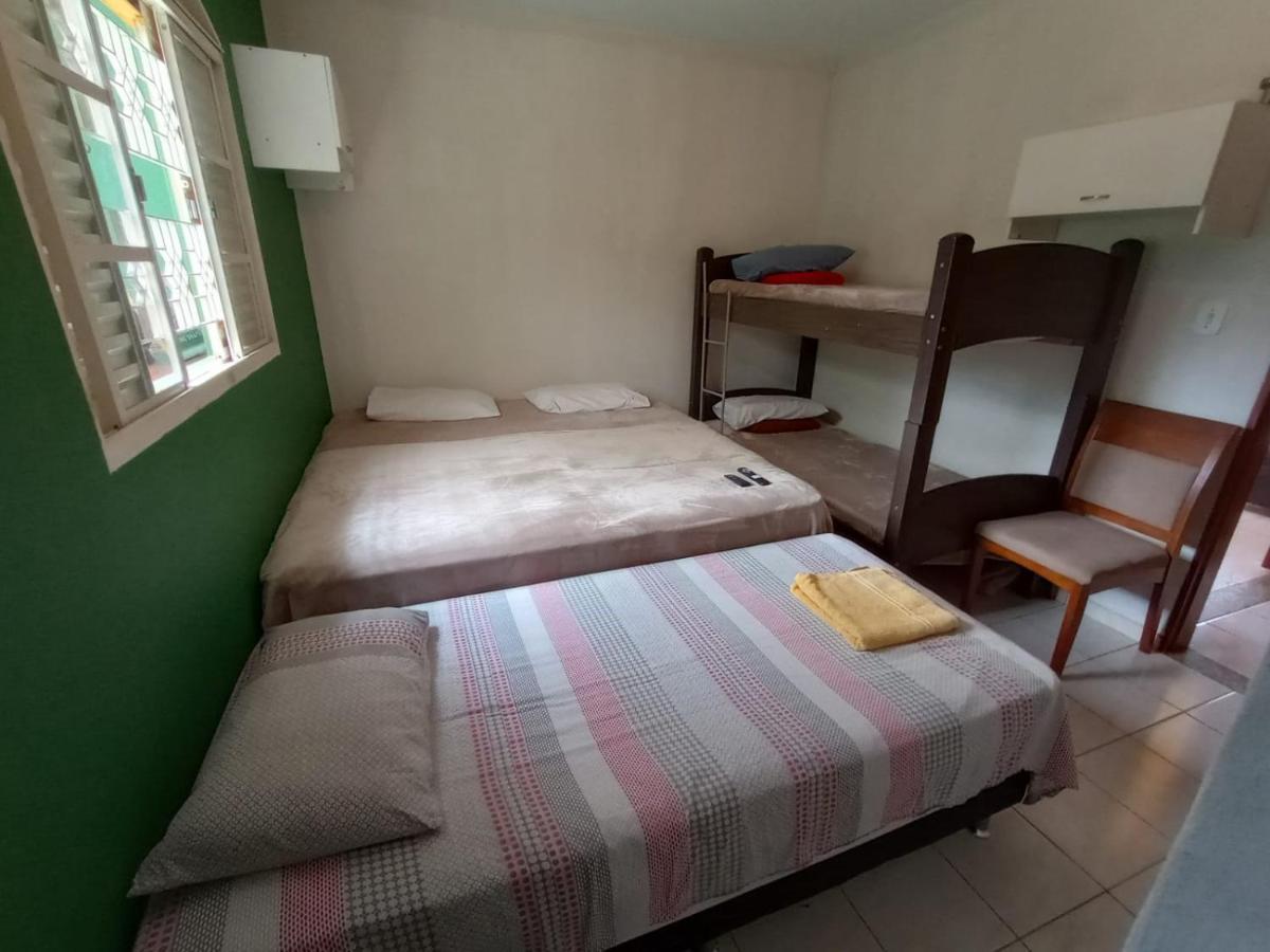 Hostel Office- Hospedagem Climatizada Quartos E Apartamentos Privativos Extrema Ngoại thất bức ảnh